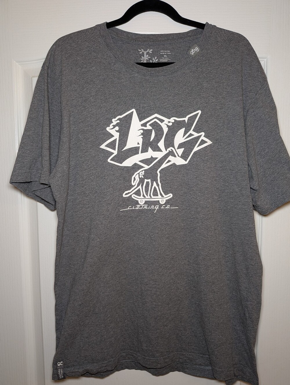 LRG Giraffe Skateboard Charcoal Gray T-Shirt Men's XL Lifted Research Group